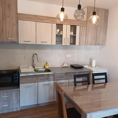 Trajkovic One Bedroom * سوكو بانيا