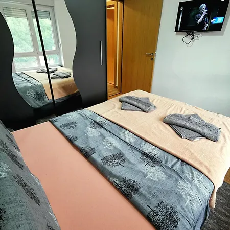 아파트 Trajkovic One Bedroom